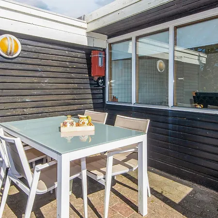 4 Person In Fan By Traum