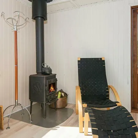 4 Person In Fan By Traum